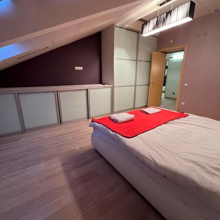 Apartment On Arkhipenka With Panorama View 利沃夫 外观 照片