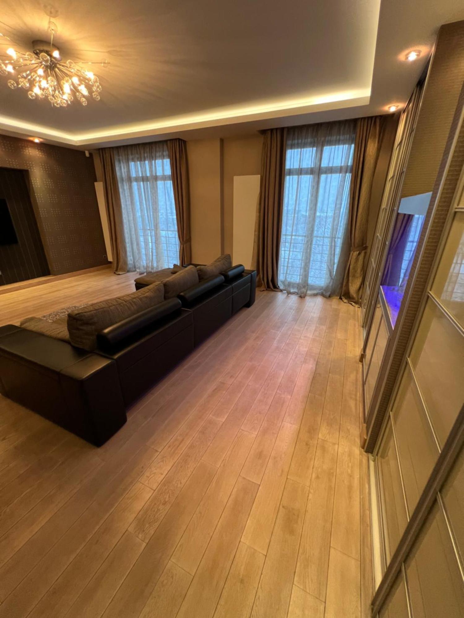 Apartment On Arkhipenka With Panorama View 利沃夫 外观 照片