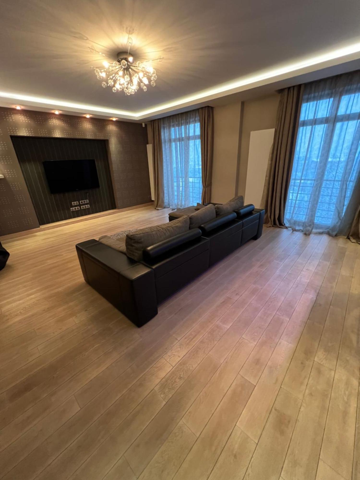 Apartment On Arkhipenka With Panorama View 利沃夫 外观 照片
