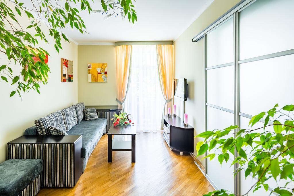 Apartment On Arkhipenka With Panorama View 利沃夫 外观 照片