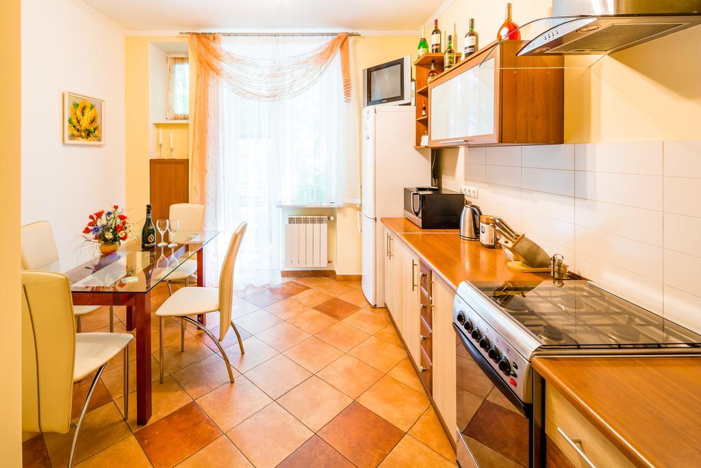 Apartment On Arkhipenka With Panorama View 利沃夫 外观 照片